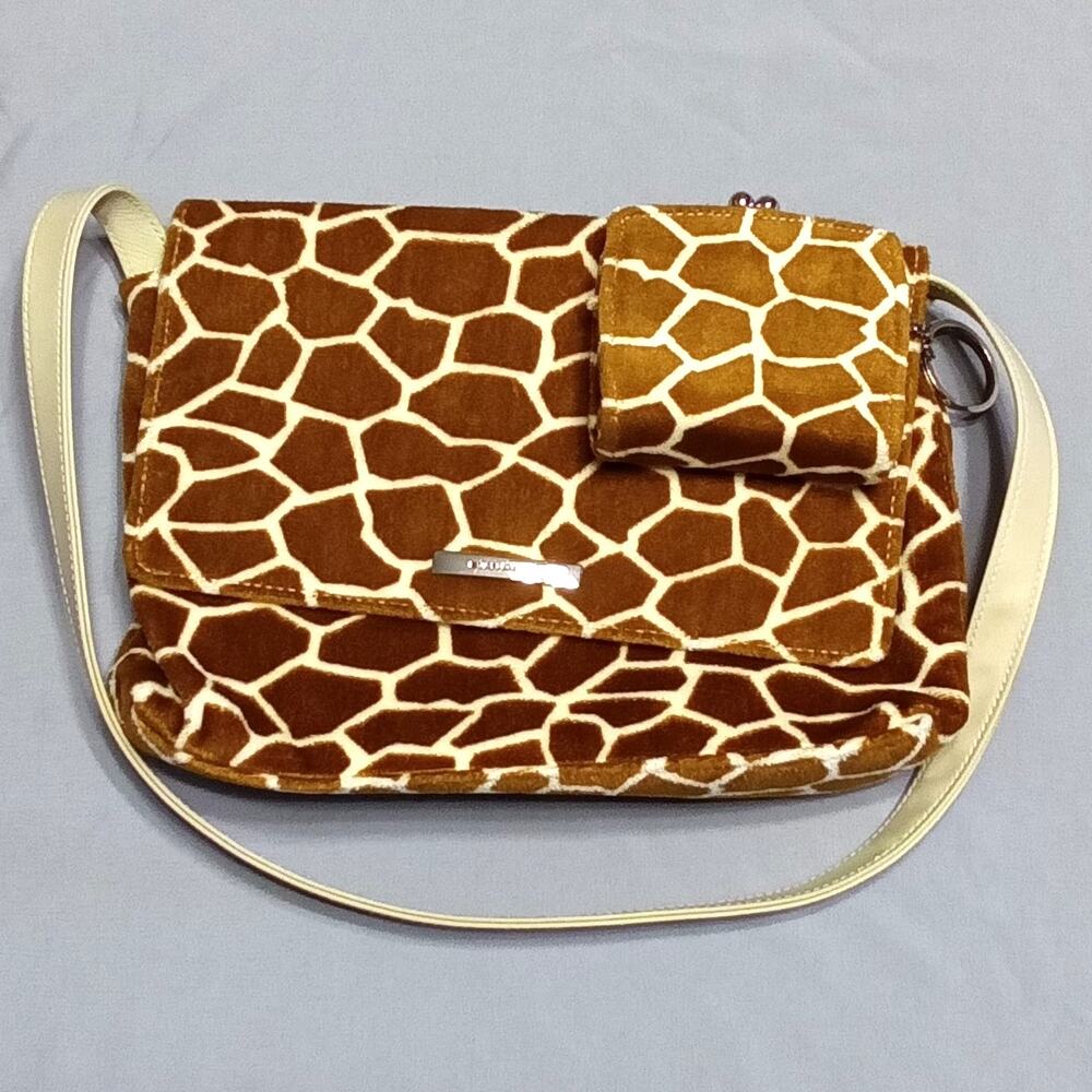 Evan Picone Giraffe Print Shoulder Bag & Matching Coin Purse Set